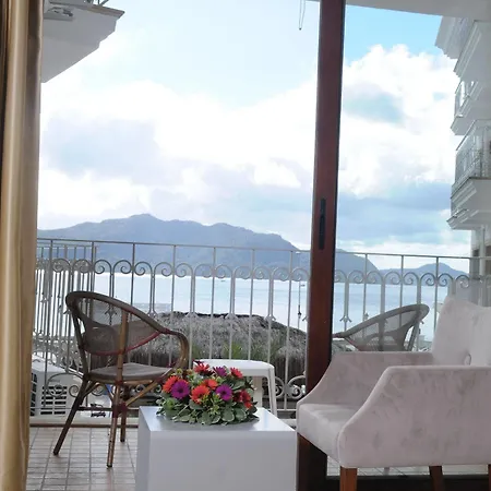 فندق Pasa Garden 4*